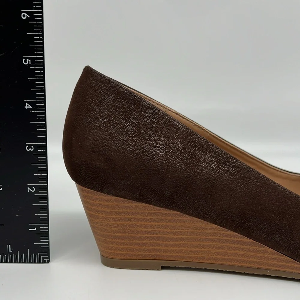 Journee Collection Graysn Brown Wedge Gold‎ Buckle Round Toe Arch Support 11M